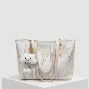 Mala Tote Ampla com Textura em Relevo e Detalhe Decorativo