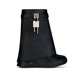 Bota Vivi Cano Curto Couro Cadeado